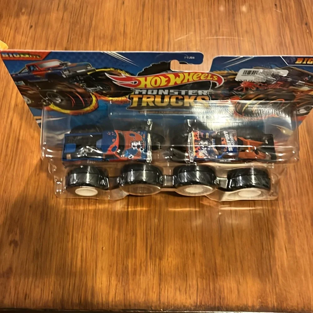 Hot Wheels Monster Truck Demolition Doubles Bigfoot Big Bite Big Foot Toy Truck